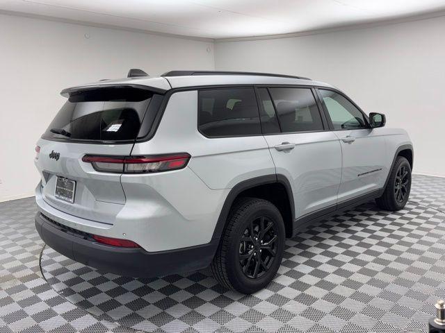 used 2024 Jeep Grand Cherokee L car, priced at $26,985
