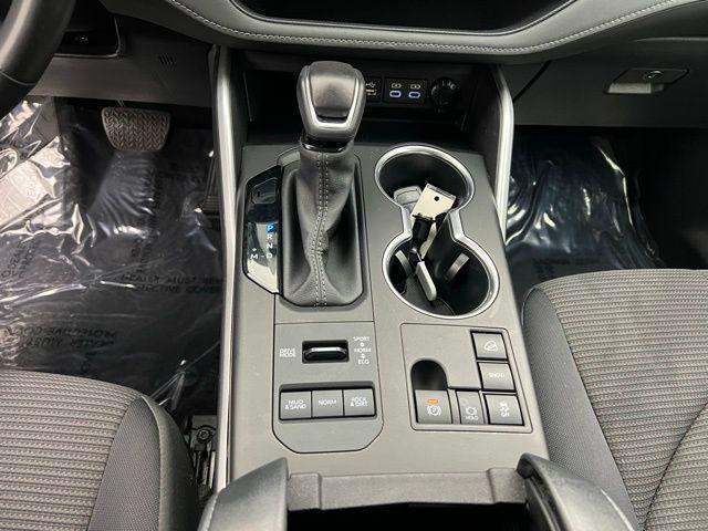 used 2024 Toyota Highlander car, priced at $31,895