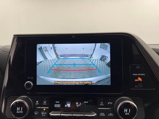 used 2024 Toyota Highlander car, priced at $31,895