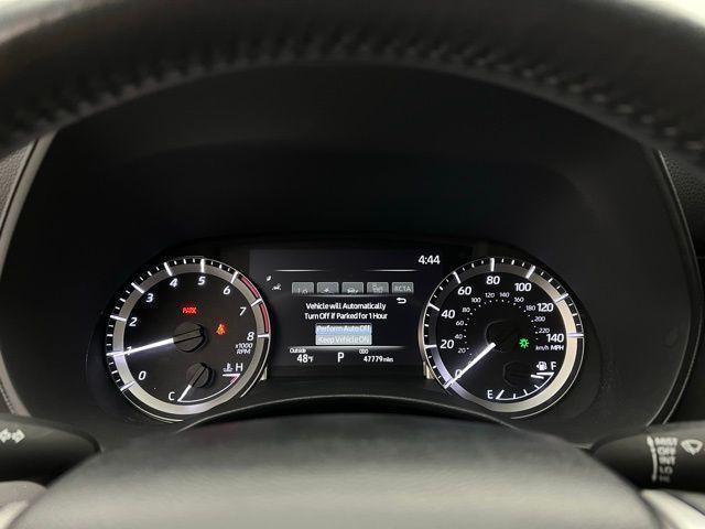 used 2024 Toyota Highlander car, priced at $31,895