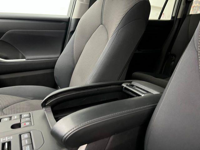 used 2024 Toyota Highlander car, priced at $31,895