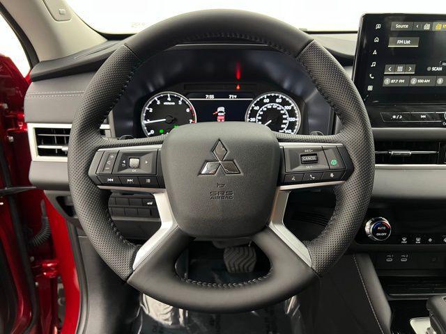 new 2025 Mitsubishi Outlander car, priced at $38,795