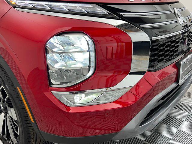 new 2025 Mitsubishi Outlander car, priced at $38,795