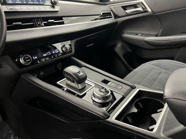 used 2024 Mitsubishi Outlander car, priced at $24,895