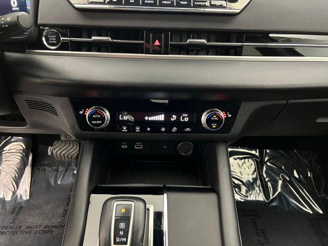 used 2024 Mitsubishi Outlander car, priced at $24,895