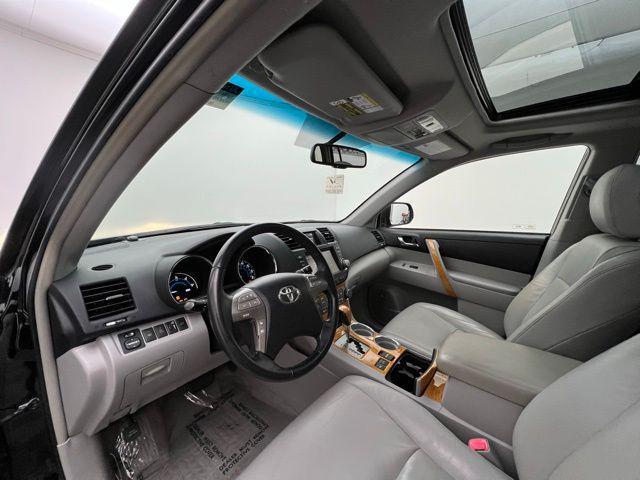 used 2008 Toyota Highlander Hybrid car, priced at $7,985