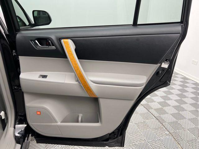 used 2008 Toyota Highlander Hybrid car, priced at $7,985