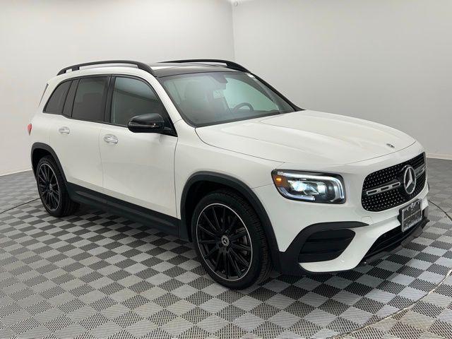 used 2022 Mercedes-Benz GLB 250 car, priced at $28,295