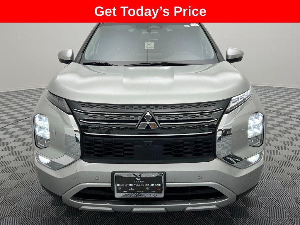 used 2024 Mitsubishi Outlander car, priced at $24,295