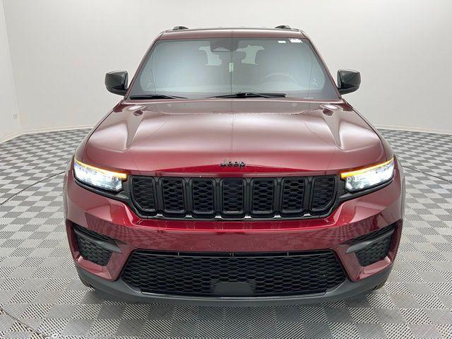 used 2024 Jeep Grand Cherokee car, priced at $27,895