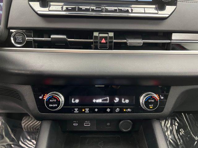 used 2024 Mitsubishi Outlander car, priced at $24,695