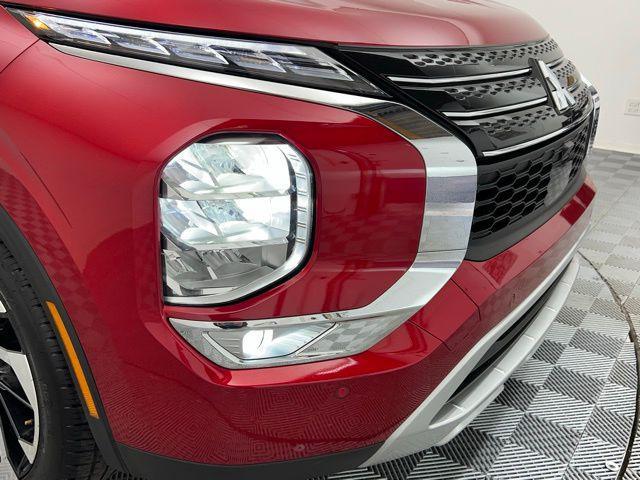 used 2024 Mitsubishi Outlander car, priced at $24,695