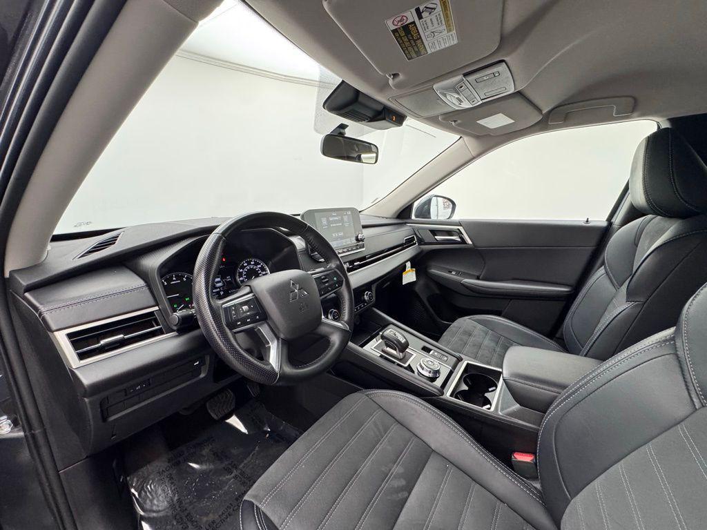 used 2024 Mitsubishi Outlander car, priced at $22,995
