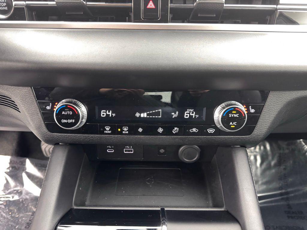 used 2024 Mitsubishi Outlander car, priced at $22,995