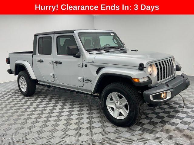 used 2023 Jeep Gladiator car, priced at $26,395