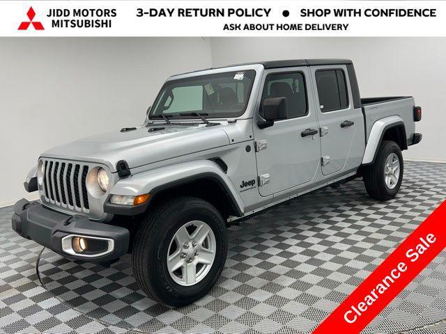 used 2023 Jeep Gladiator car, priced at $26,395