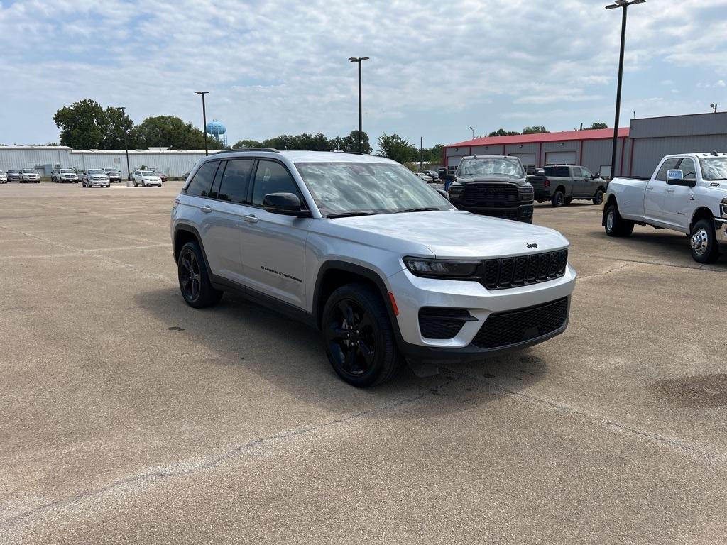 used 2023 Jeep Grand Cherokee car, priced at $29,995
