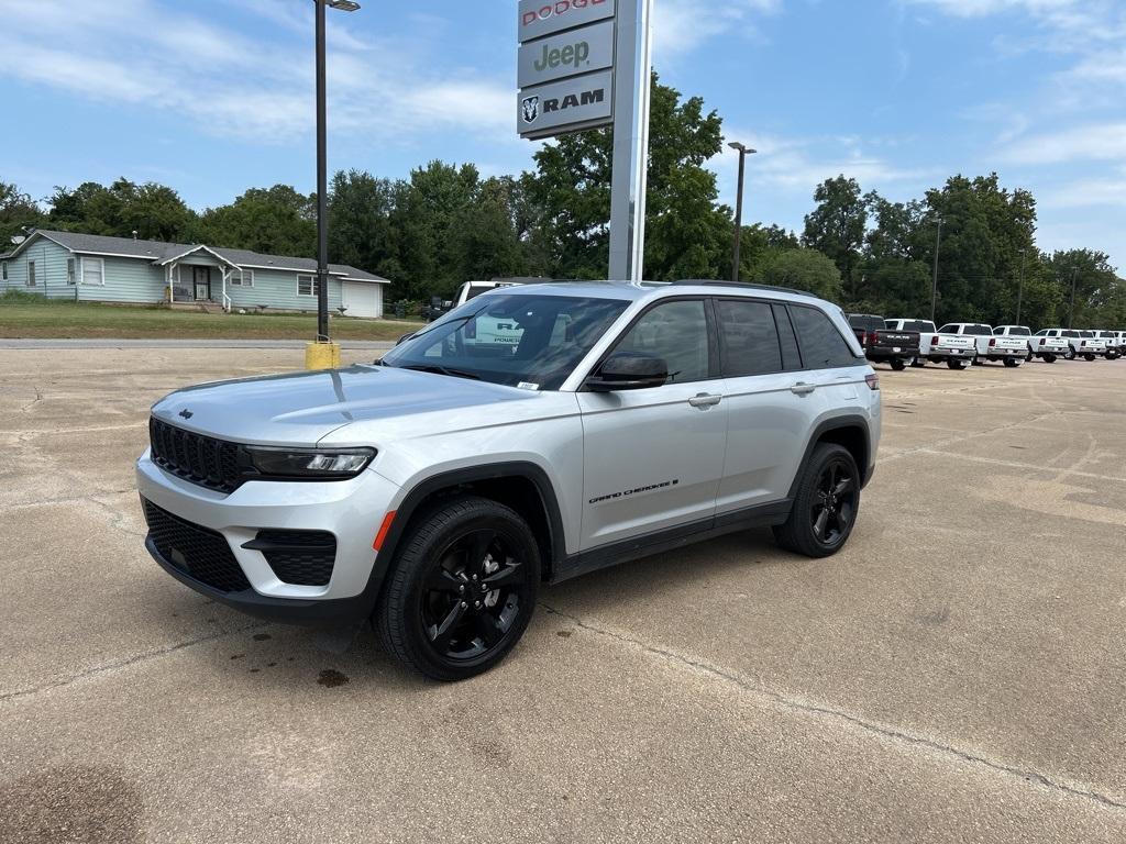 used 2023 Jeep Grand Cherokee car, priced at $29,995