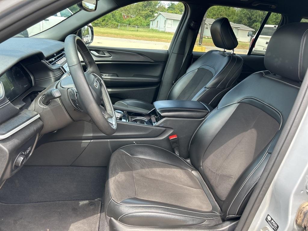 used 2023 Jeep Grand Cherokee car, priced at $29,995