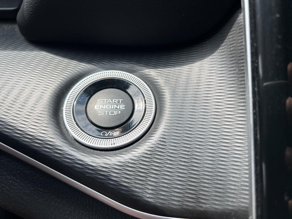 used 2023 Jeep Grand Cherokee car, priced at $29,995