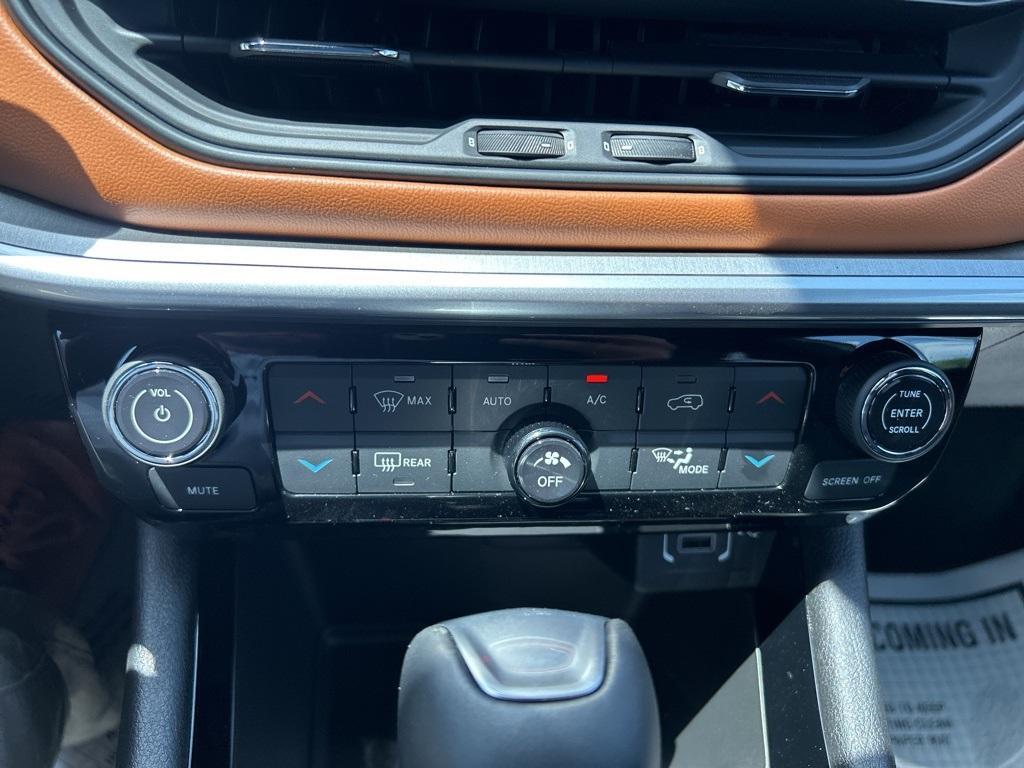 new 2025 Jeep Compass car, priced at $34,490