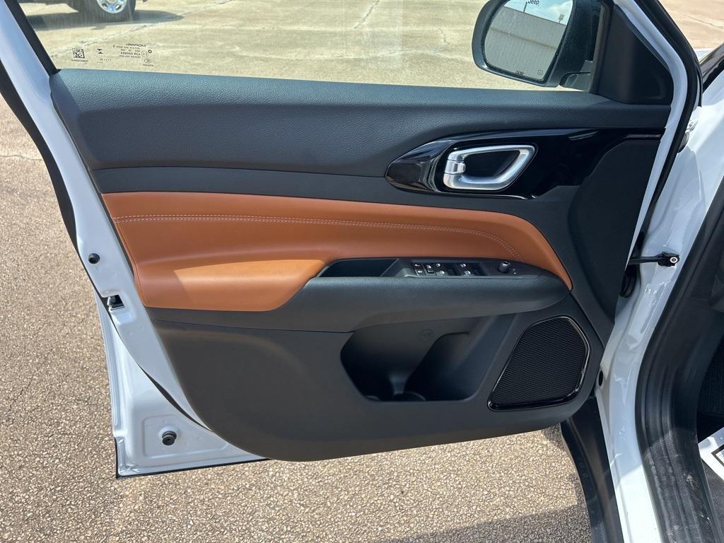 new 2025 Jeep Compass car, priced at $34,490