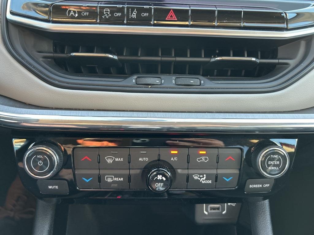 used 2022 Jeep Compass car, priced at $24,995