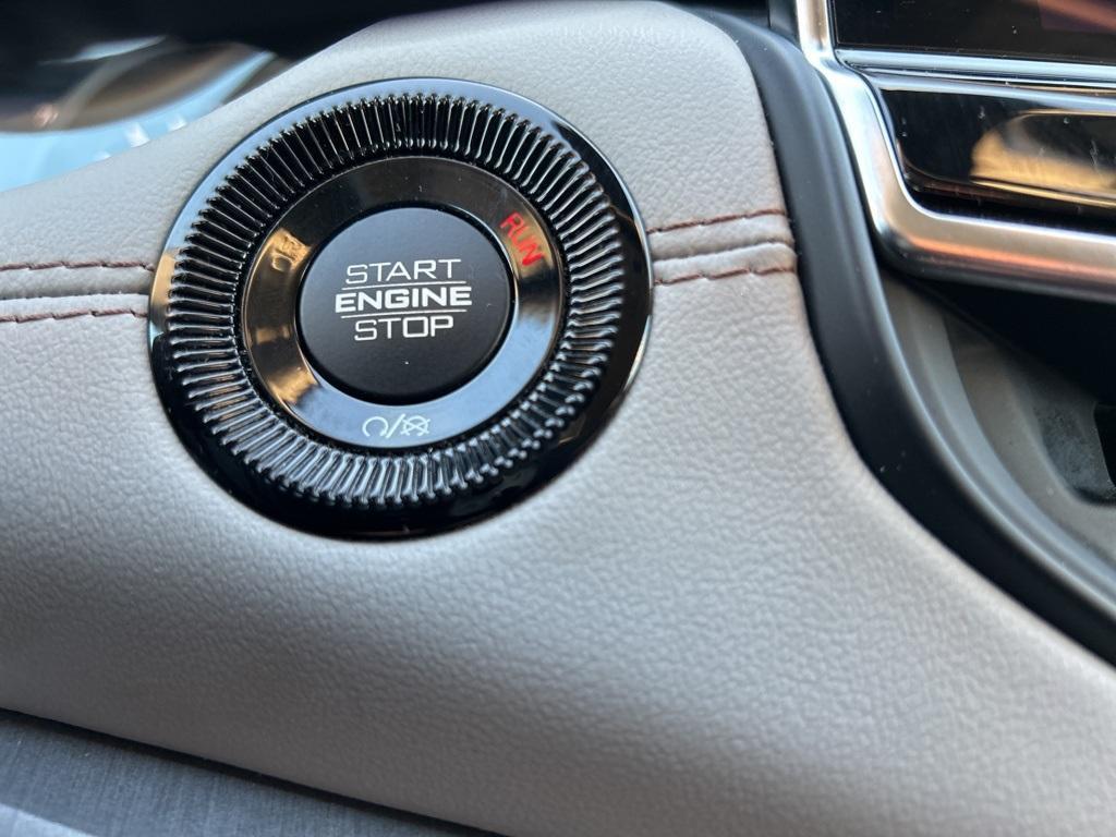 used 2022 Jeep Compass car, priced at $24,995