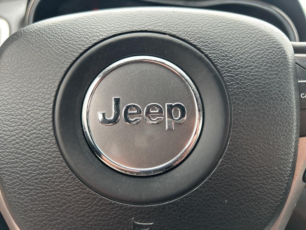 used 2020 Jeep Grand Cherokee car, priced at $24,995