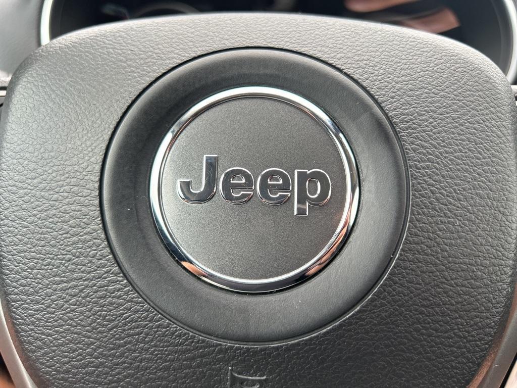 used 2019 Jeep Cherokee car, priced at $13,995