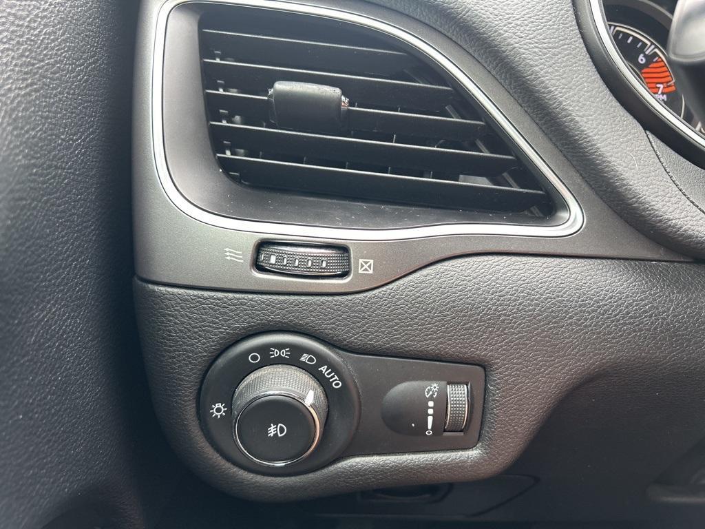 used 2019 Jeep Cherokee car, priced at $13,995