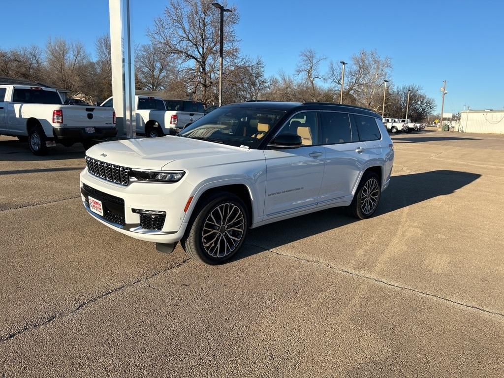 new 2025 Jeep Grand Cherokee L car, priced at $70,605