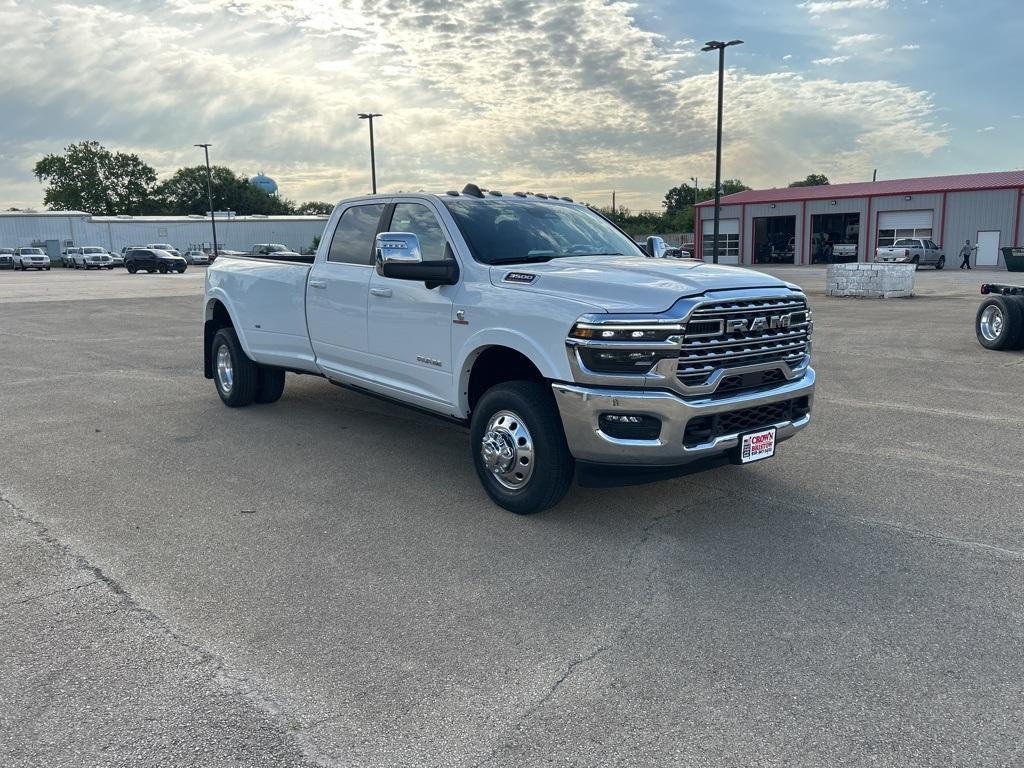 new 2025 Ram 3500 car, priced at $92,113