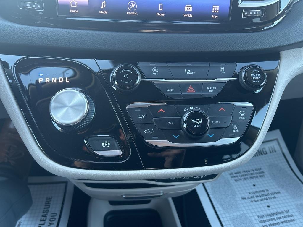 used 2022 Chrysler Pacifica car, priced at $21,995