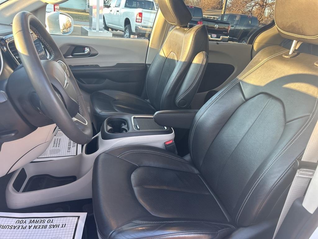 used 2022 Chrysler Pacifica car, priced at $21,995