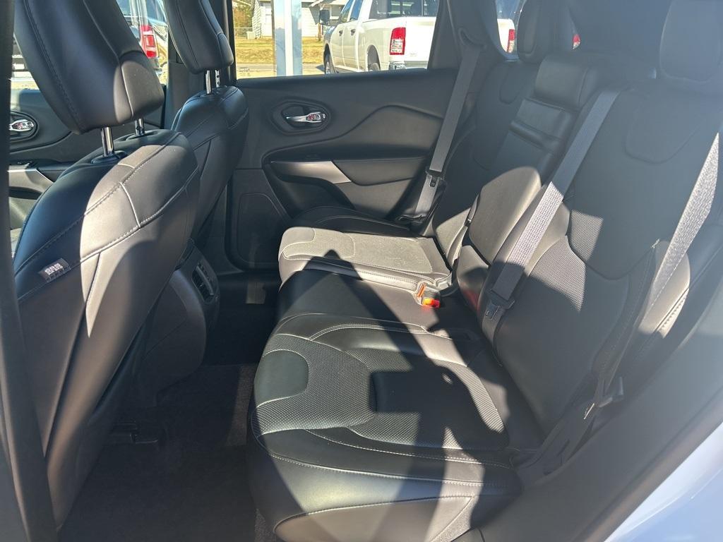 used 2019 Jeep Cherokee car, priced at $18,995