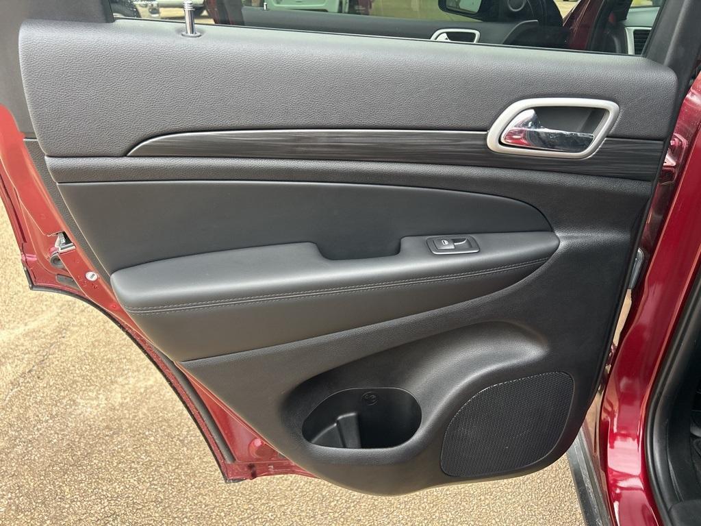 used 2021 Jeep Grand Cherokee car, priced at $25,995