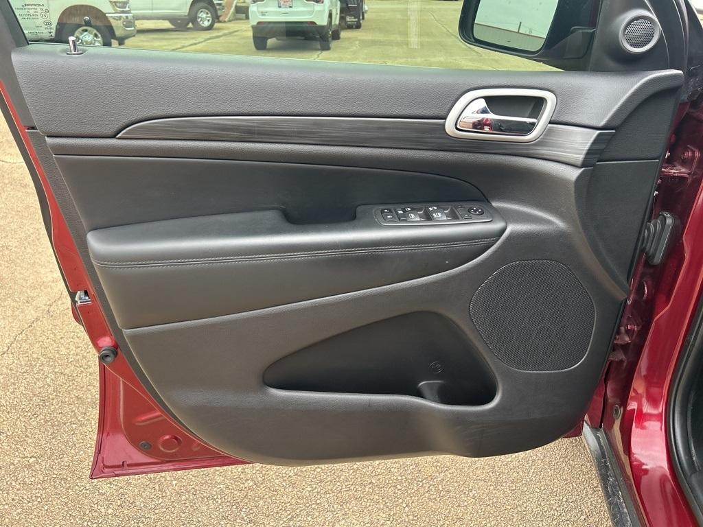 used 2021 Jeep Grand Cherokee car, priced at $25,995