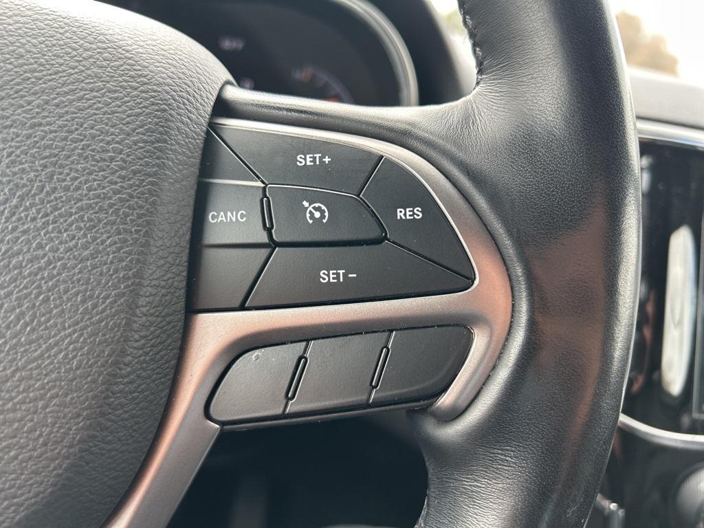 used 2021 Jeep Grand Cherokee car, priced at $25,527