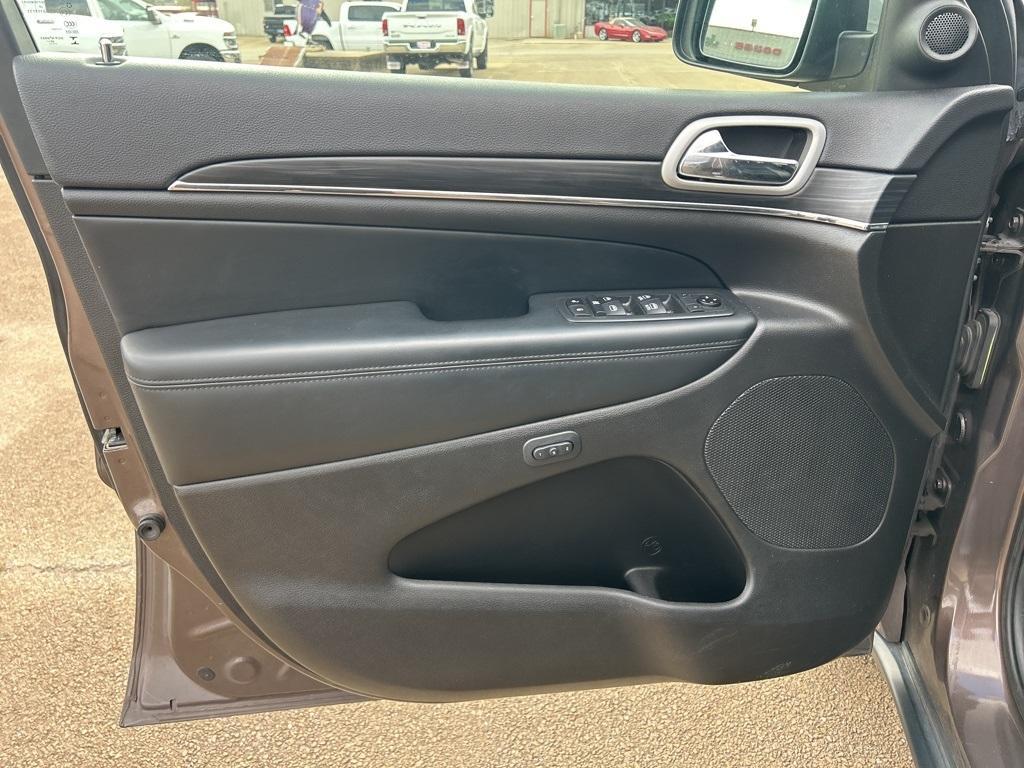 used 2021 Jeep Grand Cherokee car, priced at $25,527