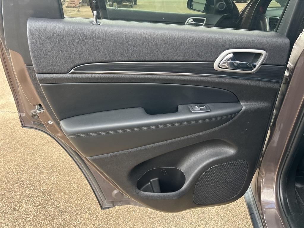 used 2021 Jeep Grand Cherokee car, priced at $25,527