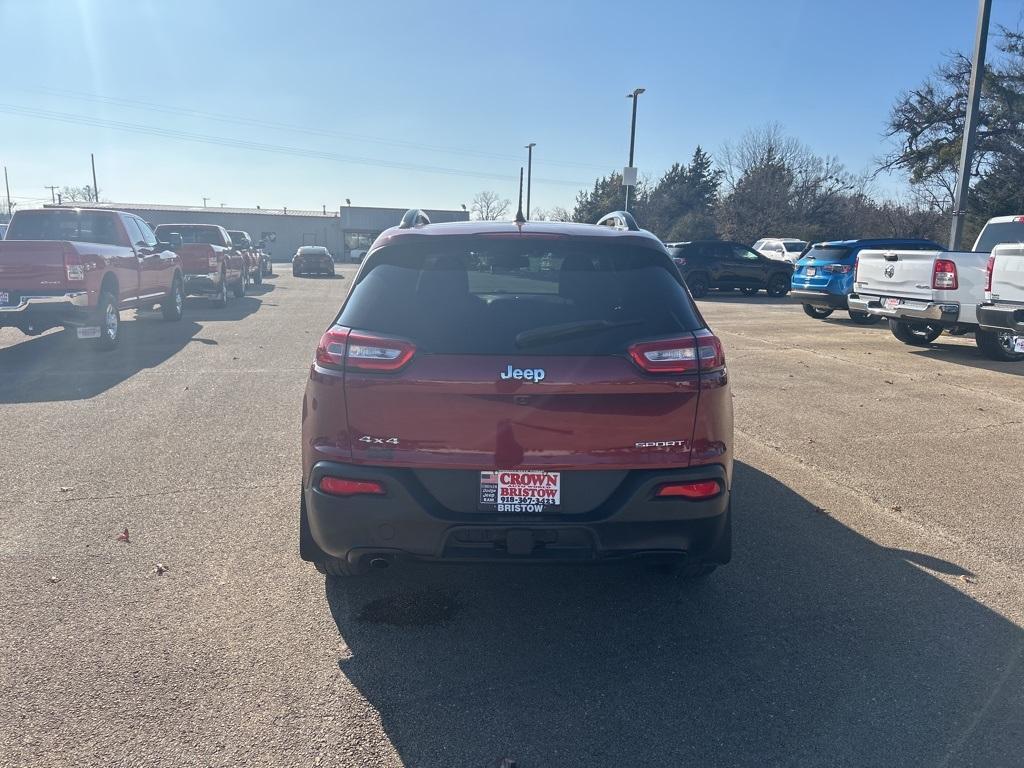 used 2016 Jeep Cherokee car