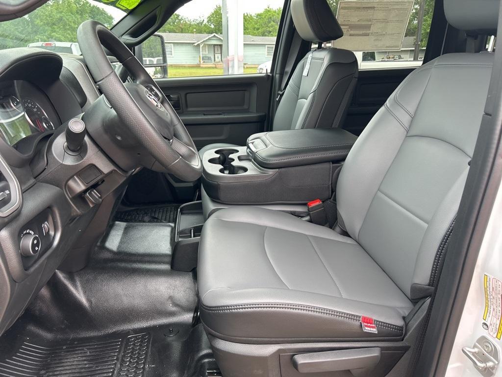 new 2025 Ram 3500 car, priced at $65,085
