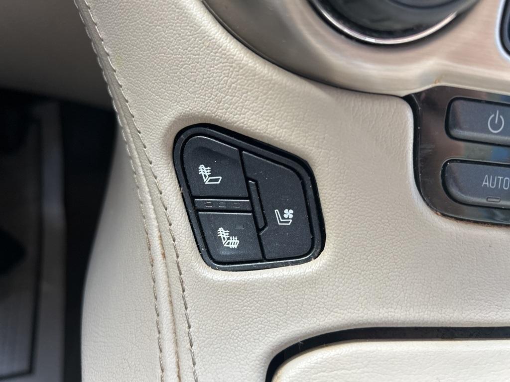 used 2017 GMC Yukon car, priced at $21,995