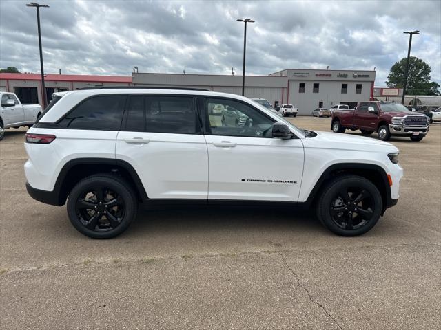 new 2024 Jeep Grand Cherokee car, priced at $58,860