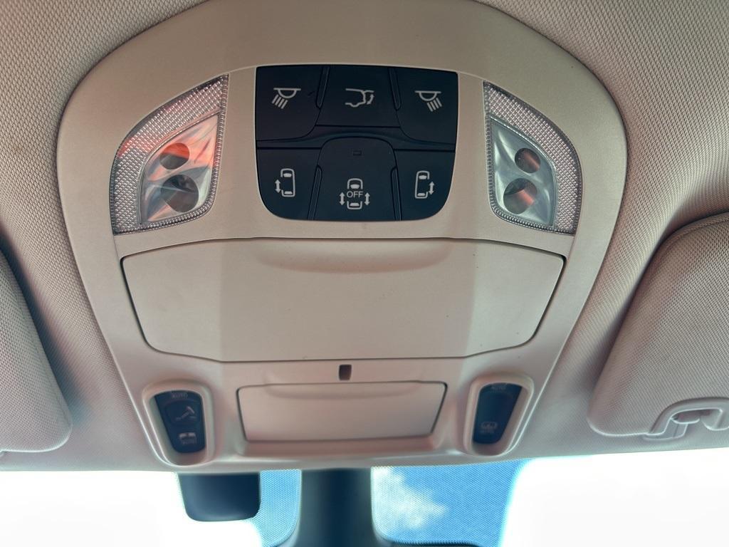 used 2022 Chrysler Pacifica car, priced at $23,995