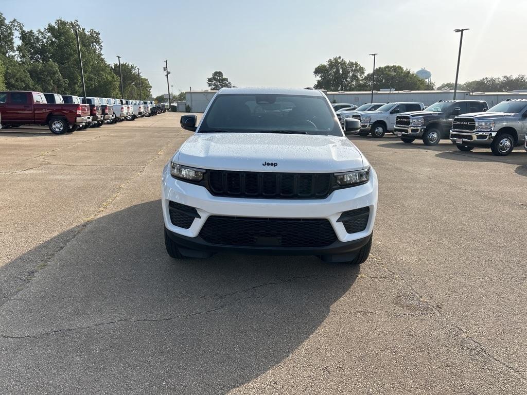 new 2024 Jeep Grand Cherokee car, priced at $46,435