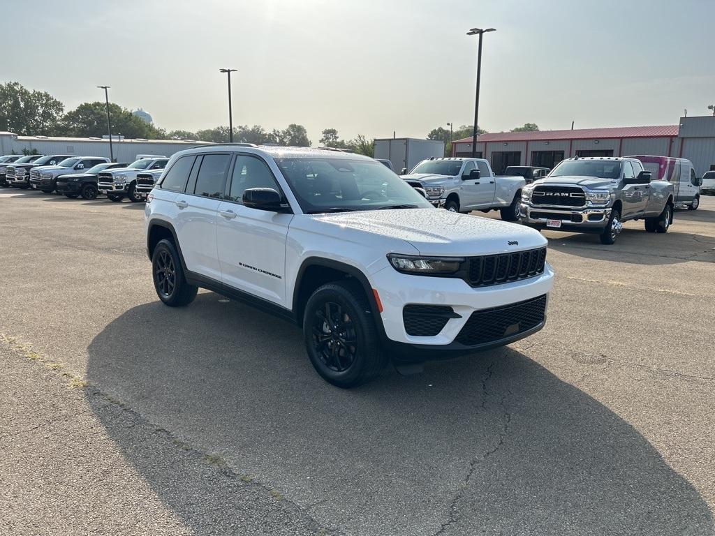 new 2024 Jeep Grand Cherokee car, priced at $46,435