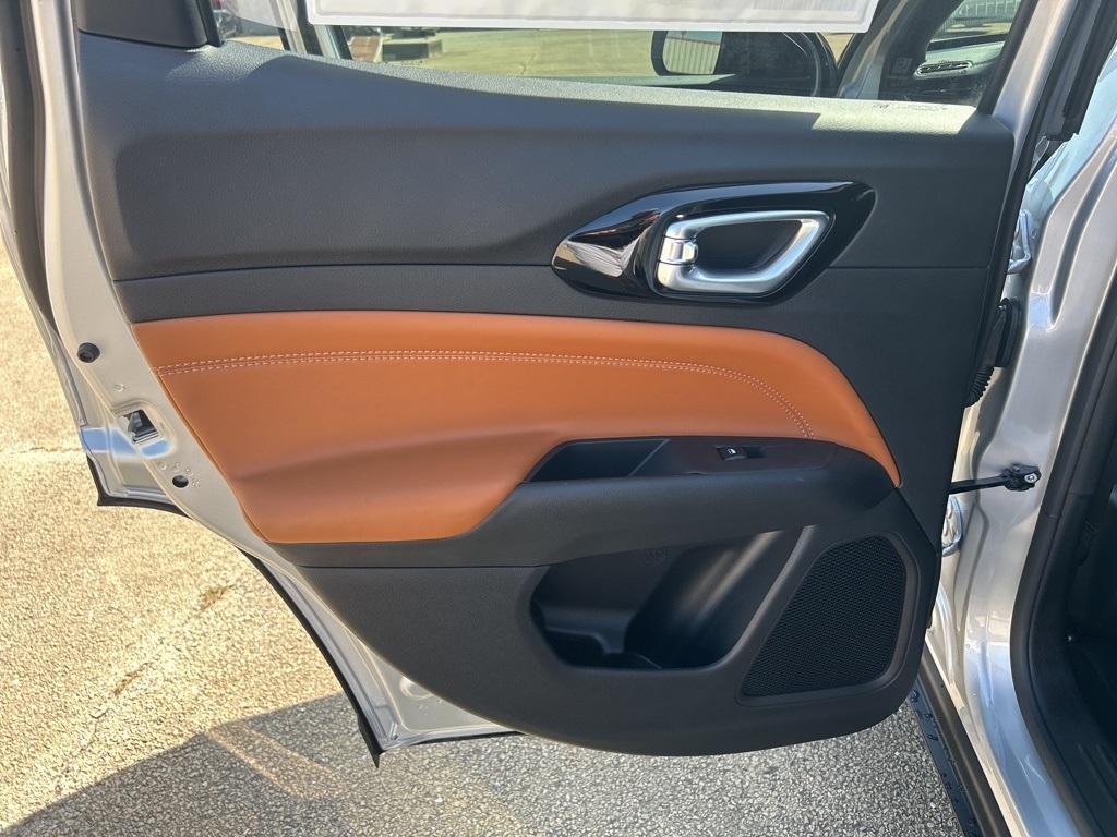 new 2025 Jeep Compass car, priced at $35,085