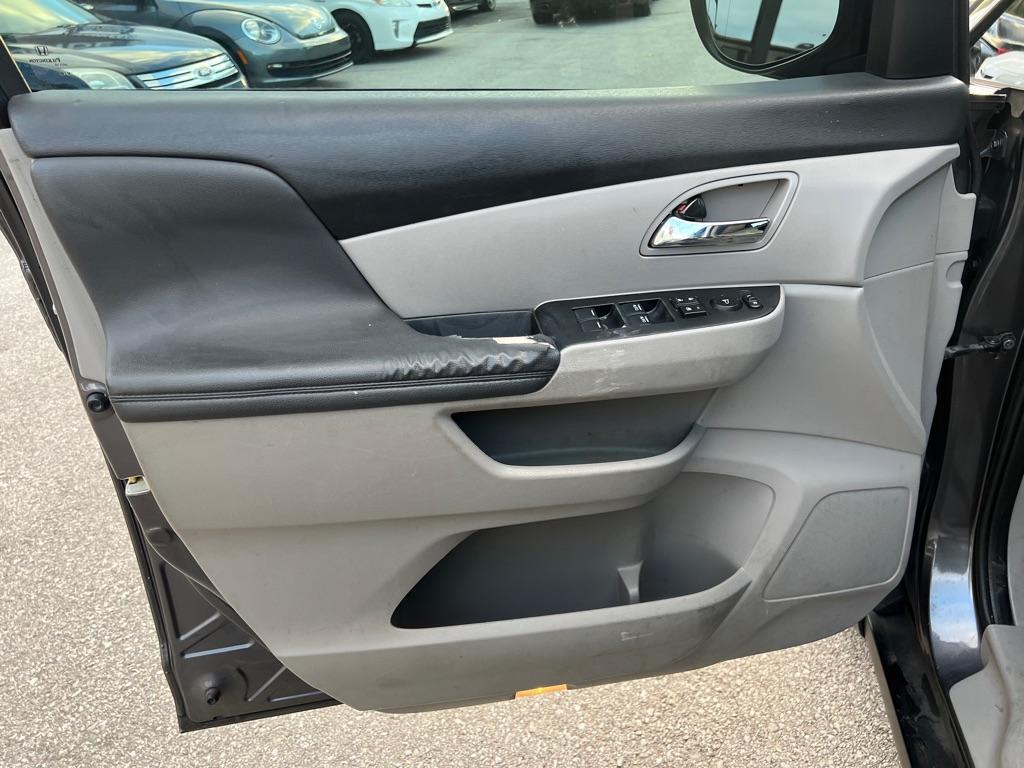 used 2015 Honda Odyssey car, priced at $5,999